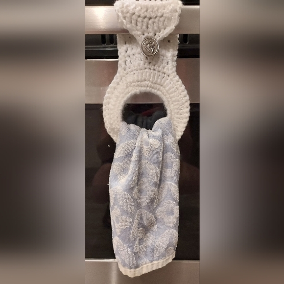 White Hand Towel Holder - Picture 1 of 3
